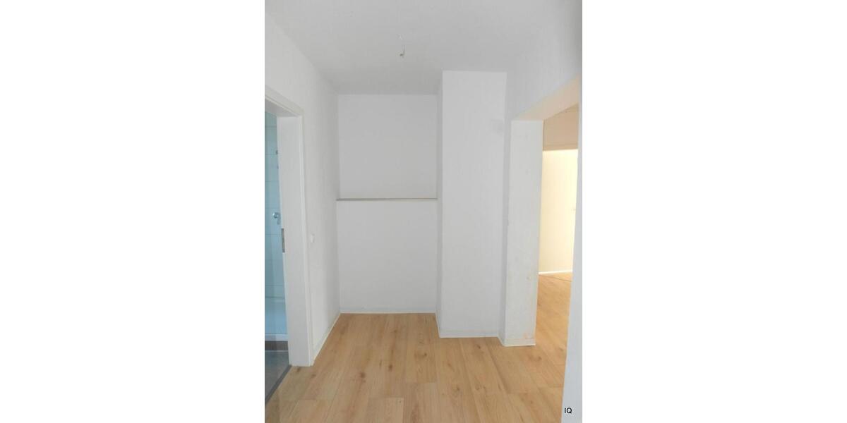 Etagenwohnung Hartha - 3 Zimmer, 73 m&sup2;, 399&euro; | Angebot:26019024