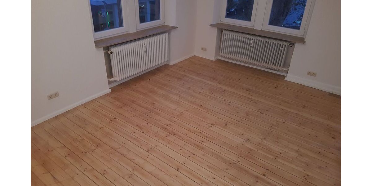 Gehobene Altbauwohnung mit großem Balkon ca. 150qm - Wohnraum oder gewerblichen Nutzung möglich - Appartement Neustadt | Angebot:26634102