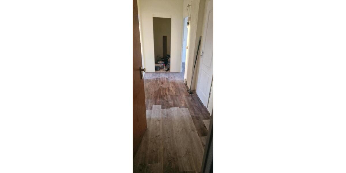 Etagenwohnung Bernstadt auf dem Eigen - 3 Zimmer, 72 m&sup2;, 400&euro; | Angebot:26034040