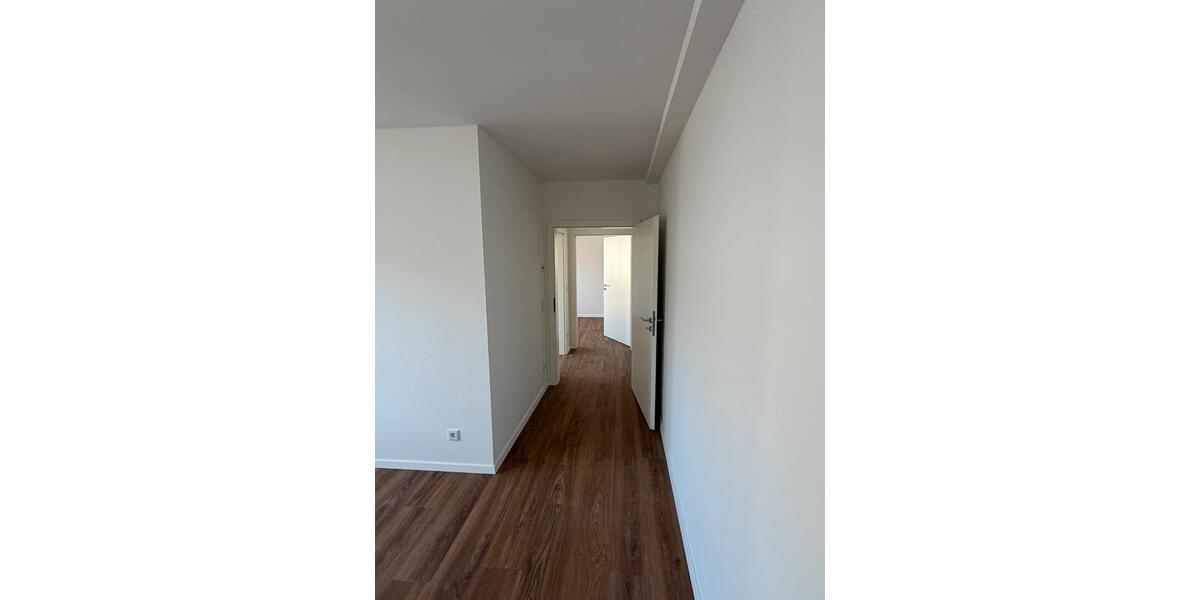 Etagenwohnung Mönchengladbach Süd - 5 Zimmer, 97 m&sup2;, 1.560&euro; | Angebot:26301719