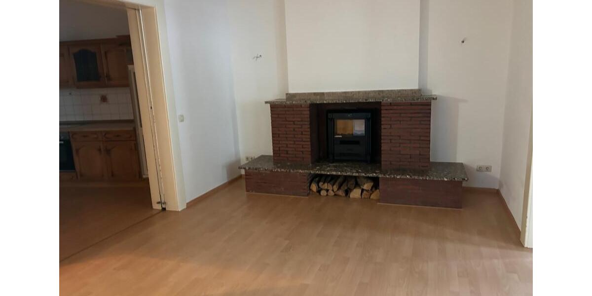 Etagenwohnung Stadtroda - 5 Zimmer, 130 m&sup2;, 1.056&euro; | Angebot:24849053