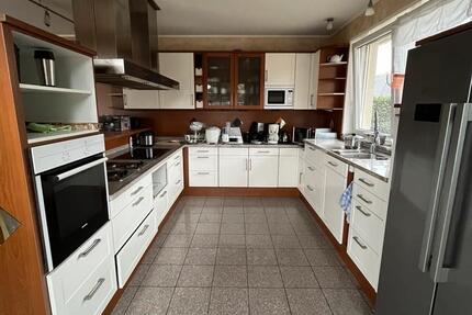 Wohnung Lingen (Ems) - 7 Zimmer, 350 m&sup2;, 25&euro; | Angebot:25180119