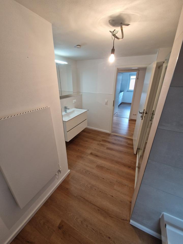 Moderne helle 2,5 Zimmer Maisonette Wohnung