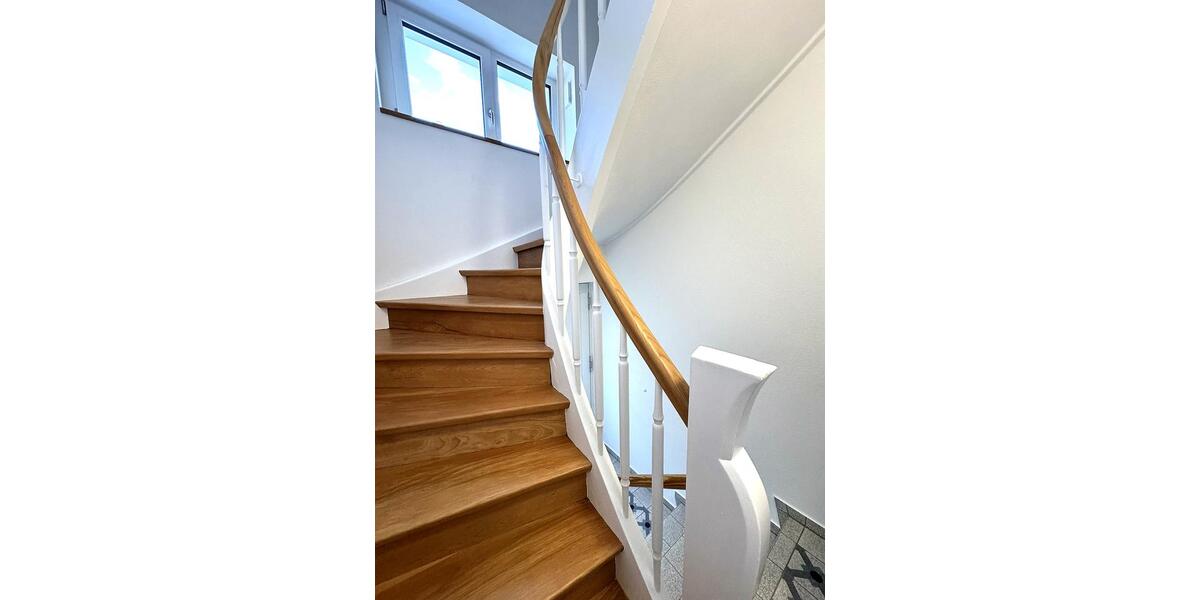 Herrliche Dachgeschosswohnung in ES-Hegensberg! 3 zimmer