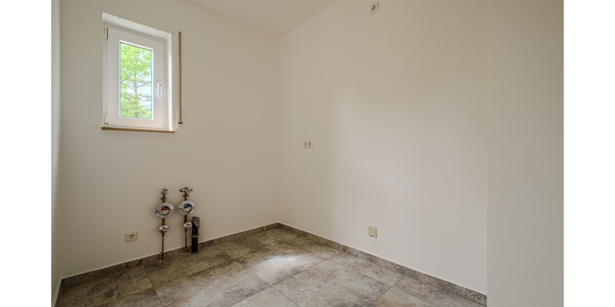 NEU MODERNISIERT – TERRASSE – GARTENANTEIL – DUSCHBAD MIT FENSTER – PKW-STELLPLATZ - Terrassenwohnung Radebeul Radebeul | Angebot:26760178