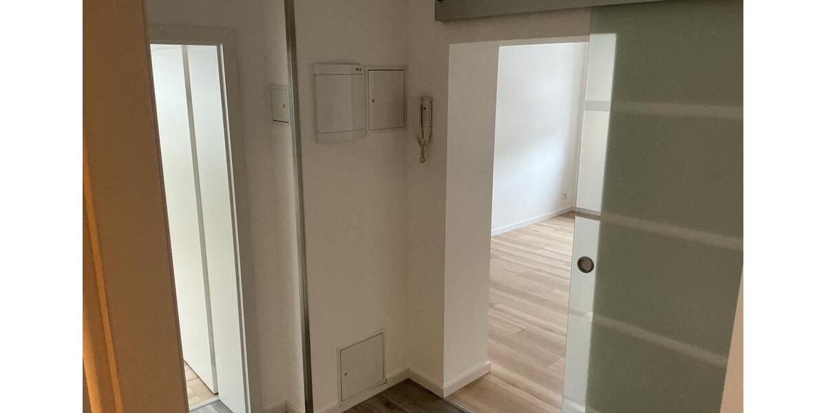 Dachgeschoßwohnung Zwickau Cainsdorf - 5 Zimmer, 53 m&sup2;, 510&euro; | Angebot:27595536