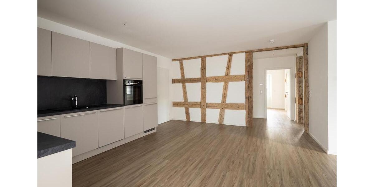 Kernsanierte 3,5-Zi.-Wohnung mit Balkon – ab sofort – Tengen 3 zimmer