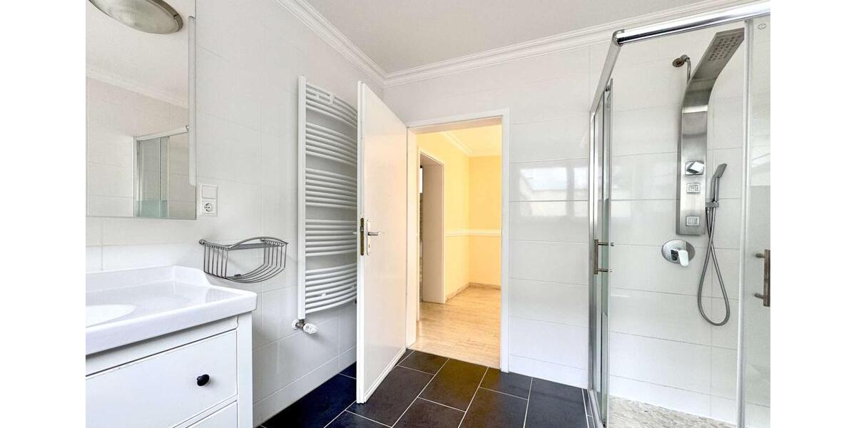 Einfamilienhaus München Sendling-Westpark - 3 Zimmer, 180 m&sup2;, 3.350&euro; | Angebot:26586678