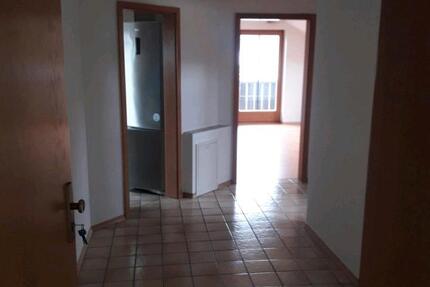 Wohnung Trostberg - 3 Zimmer, 75 m&sup2;, 1.050&euro; | Angebot:25266230