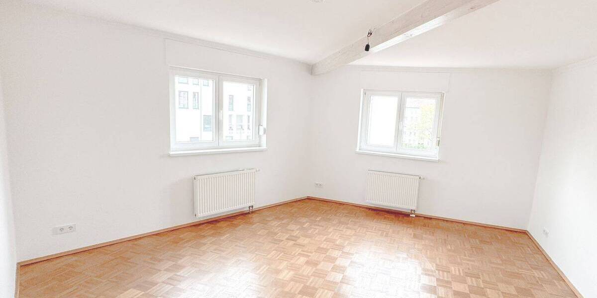 Etagenwohnung Karlsruhe Mühlburg - 3 Zimmer, 92 m&sup2;, 1.200&euro; | Angebot:26305957
