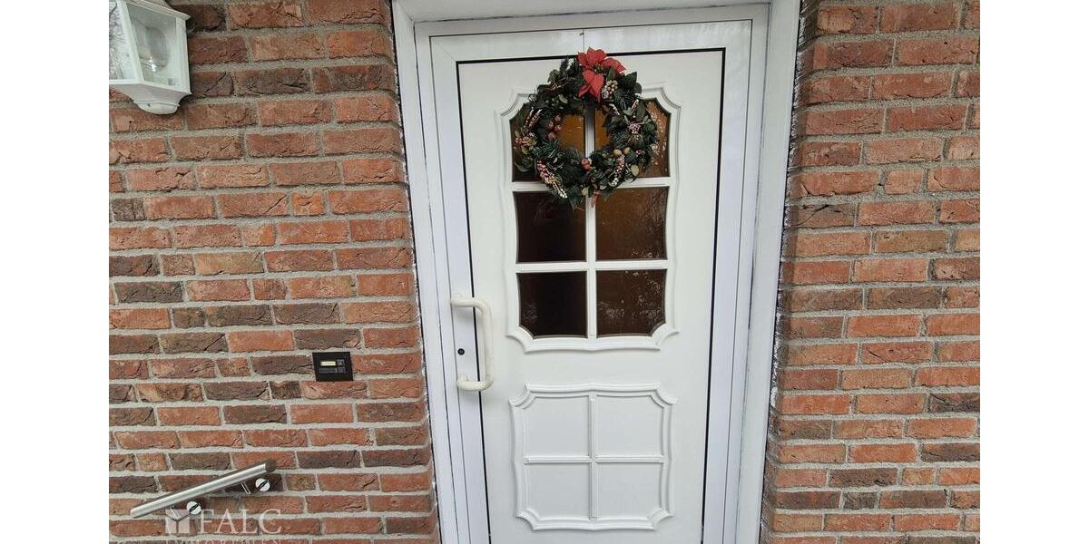 Dachgeschoßwohnung Königs Wusterhausen - 2 Zimmer, 61 m&sup2;, 1.000&euro; | Angebot:25231770