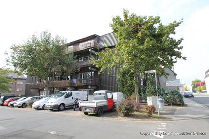 Reizvolle Dachgeschoßwohnung in Rheinnähe, Zentrum Wesseling
