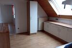 Dachgeschoßwohnung Homburg - 3 Zimmer, 65 m&sup2;, 450&euro; | Angebot:25992317