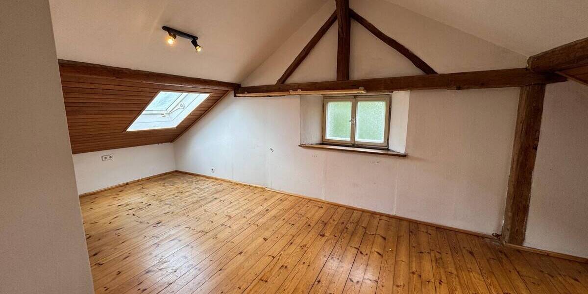 Einfamilienhaus Eggenfelden - 4 Zimmer, 109 m&sup2;, 960&euro; | Angebot:26139196