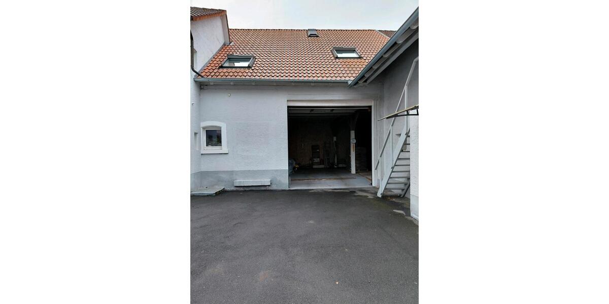 Bauernhaus, Landhaus Lauda-Königshofen Königshofen - 4 Zimmer, 180 m&sup2;, 1.750&euro; | Angebot:25146955