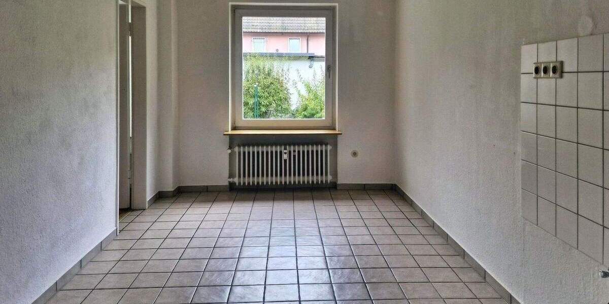 Etagenwohnung Kassel West - 3 Zimmer, 77 m&sup2;, 795&euro; | Angebot:25674206
