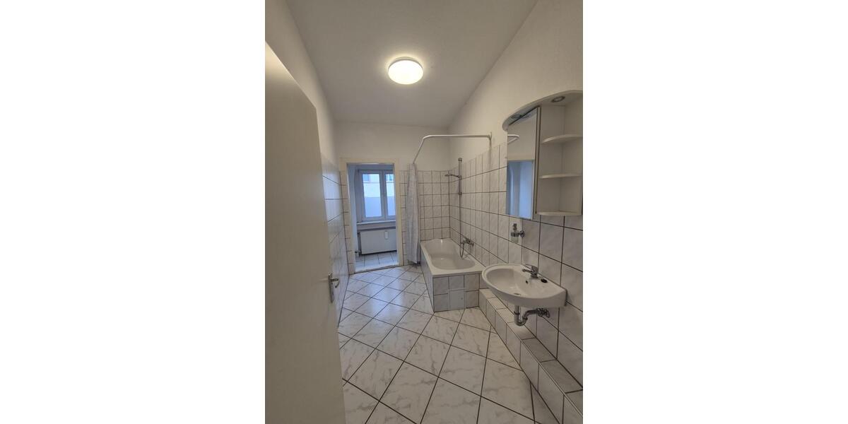 Etagenwohnung Gelnhausen - 3 Zimmer, 90 m&sup2;, 890&euro; | Angebot:25571696