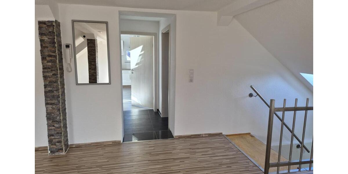 Dachgeschoßwohnung Nennslingen - 2 Zimmer, 85 m&sup2;, 650&euro; | Angebot:25056938