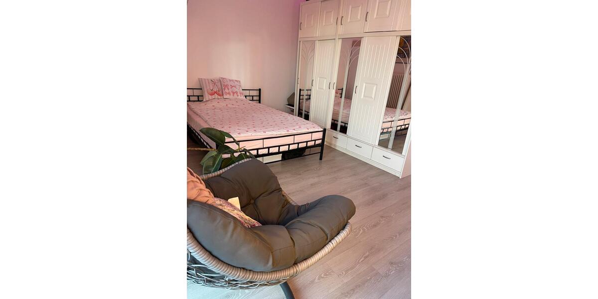 Wohnen auf Zeit Pirmasens - 1 Zimmer, 17 m&sup2;, 400&euro; | Angebot:23229682