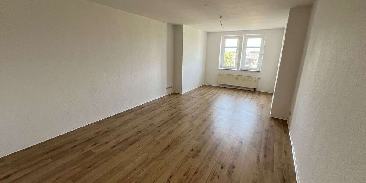 Etagenwohnung Gera Ostviertel - 4 Zimmer, 114 m&sup2;, 742&euro; | Angebot:25283321