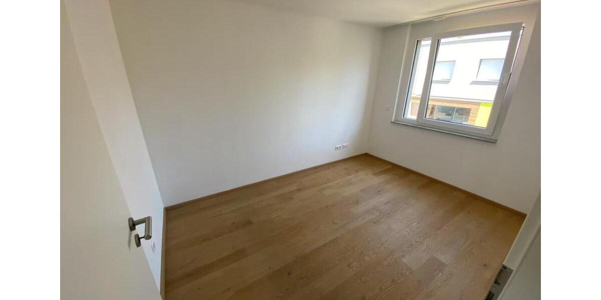 Gehobenes 4-Zi.-Reiheneckhaus mit EBK in Böblingen zur Vermietung 4 zimmer