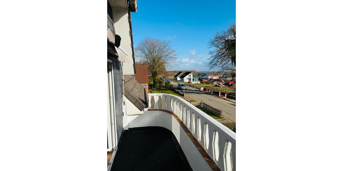 Dachgeschoßwohnung Albersdorf - 2.5 Zimmer, 91 m&sup2;, 895&euro; | Angebot:25996078