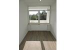 Renovierte 3-Zimmer- Wohnung mit großem Balkon frei!
