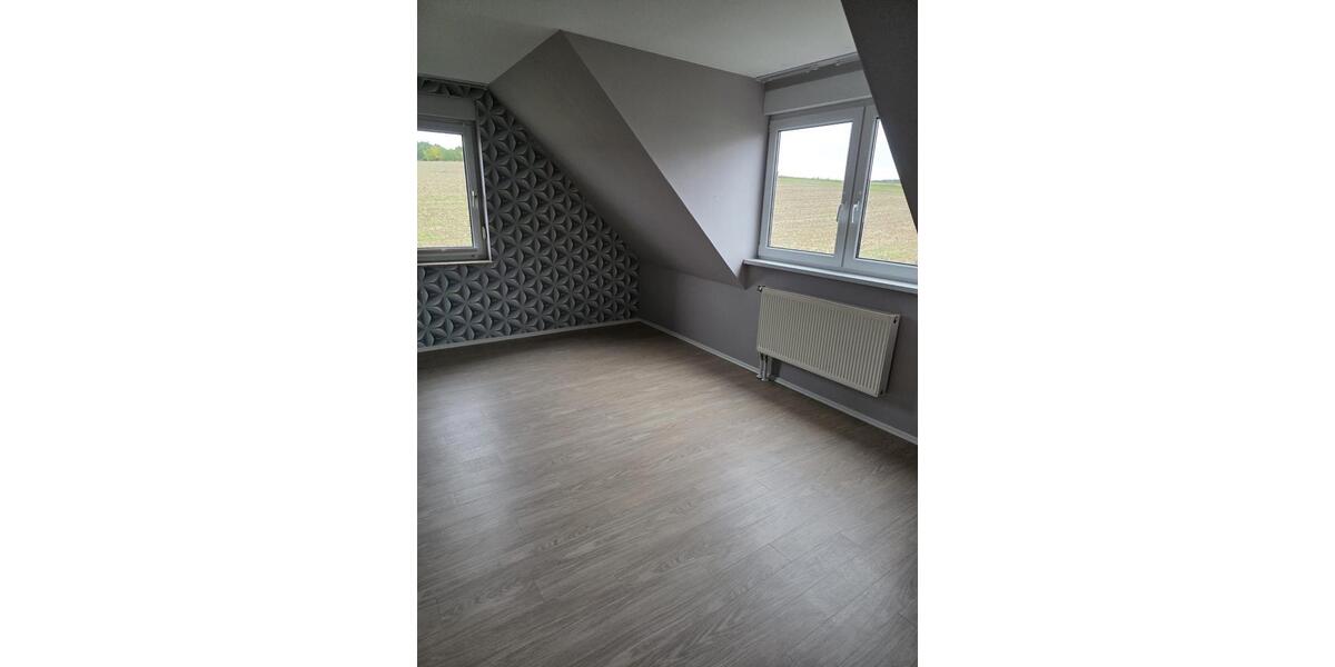 Dachgeschoßwohnung Bad Zwesten - 4 Zimmer, 92 m&sup2;, 644&euro; | Angebot:23138166