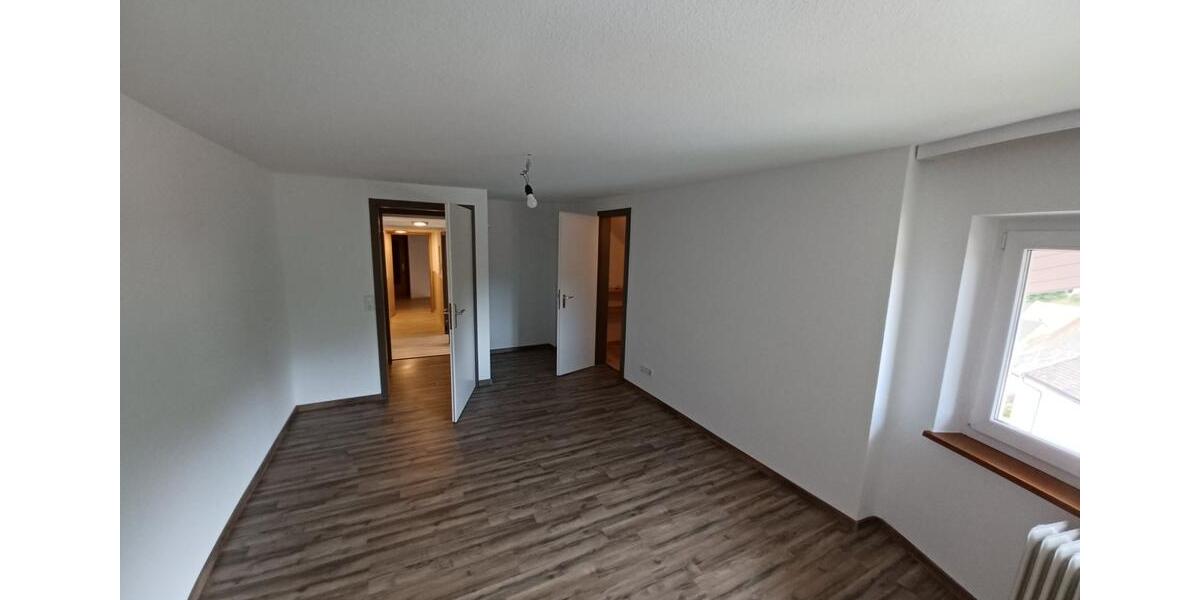 Etagenwohnung Bonndorf im Schwarzwald - 2 Zimmer, 85 m&sup2;, 690&euro; | Angebot:25873576