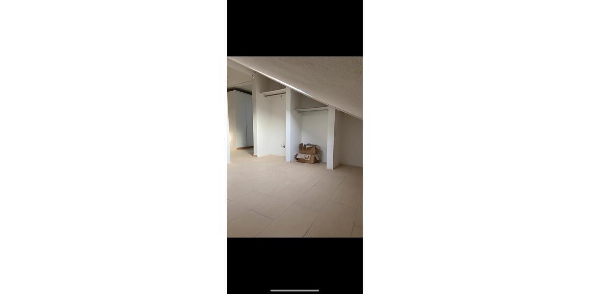Dachgeschoßwohnung Pforzheim - 1.5 Zimmer, 45 m&sup2;, 680&euro; | Angebot:24643978