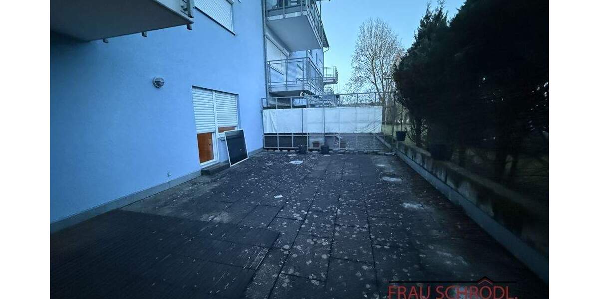 Ruhige 2-Zimmer-Wohnung mit Terrasse und Aufzug - ideal für Singles oder Senioren Engen-Ballenberg 2 zimmer