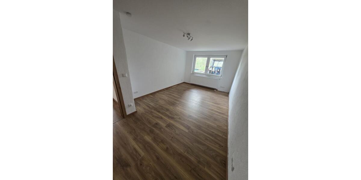 Erdgeschoßwohnung Mühldorf am Inn - 5 Zimmer, 120 m&sup2;, 1.250&euro; | Angebot:26561825