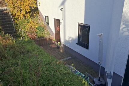 Möblierte 1-Zimmer-Einliegerwohnung mit Terrasse & Stellplatz 1 zimmer