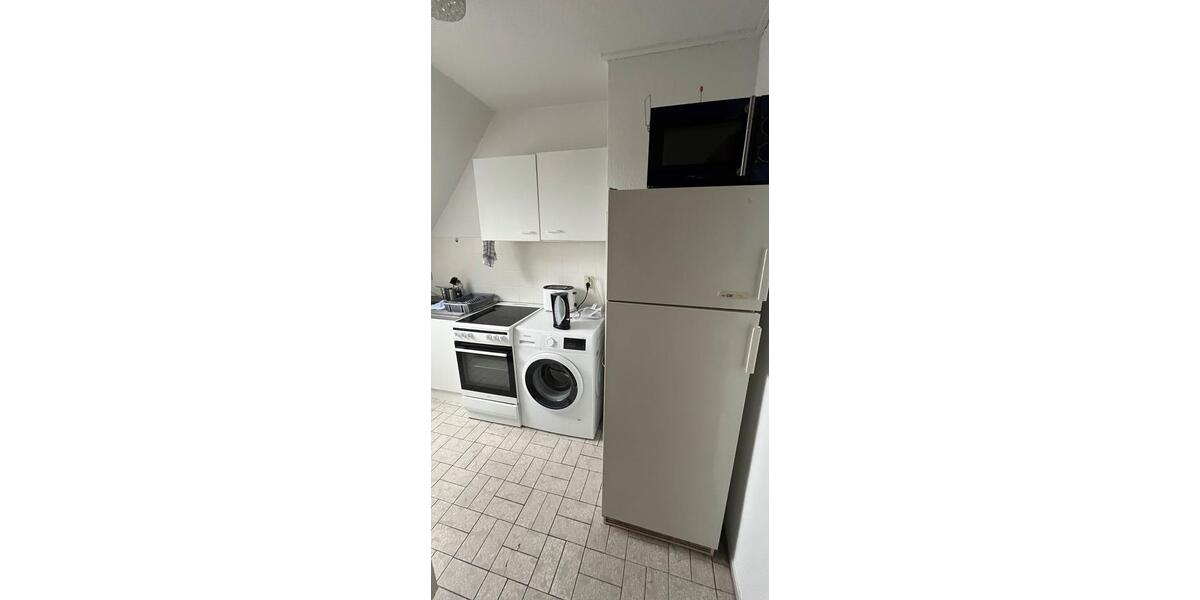 Dachgeschoßwohnung Flensburg - 2 Zimmer, 16 m&sup2;, 450&euro; | Angebot:24705478