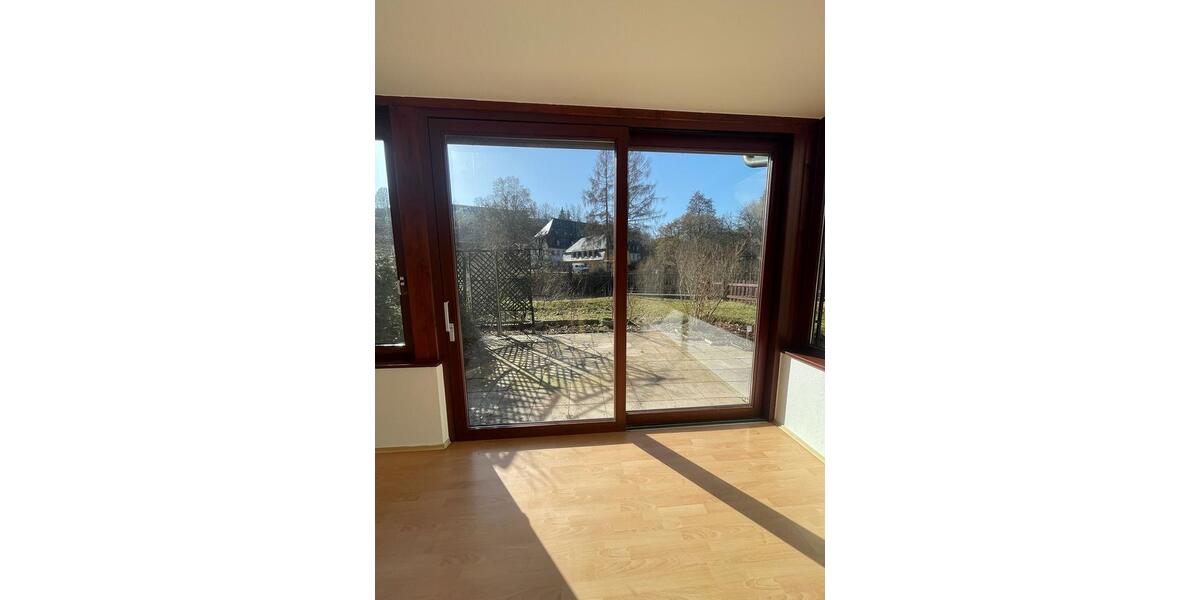 Erdgeschoßwohnung Zschopau - 2 Zimmer, 71 m&sup2;, 599&euro; | Angebot:25270640