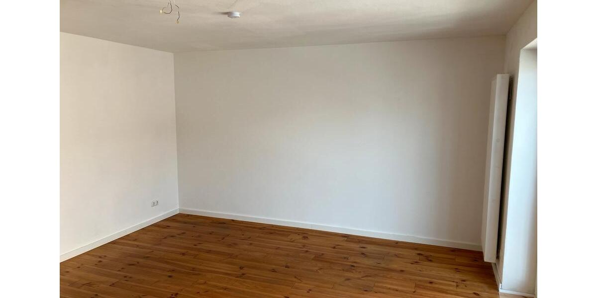 Hochparterre Marburg Marbach - 4 Zimmer, 90 m&sup2;, 1.300&euro; | Angebot:26654343