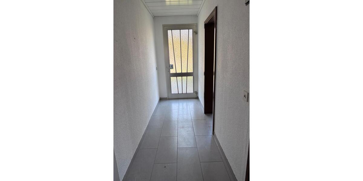 Erdgeschoßwohnung Wettenberg - 2 Zimmer, 63 m&sup2;, 650&euro; | Angebot:26684230