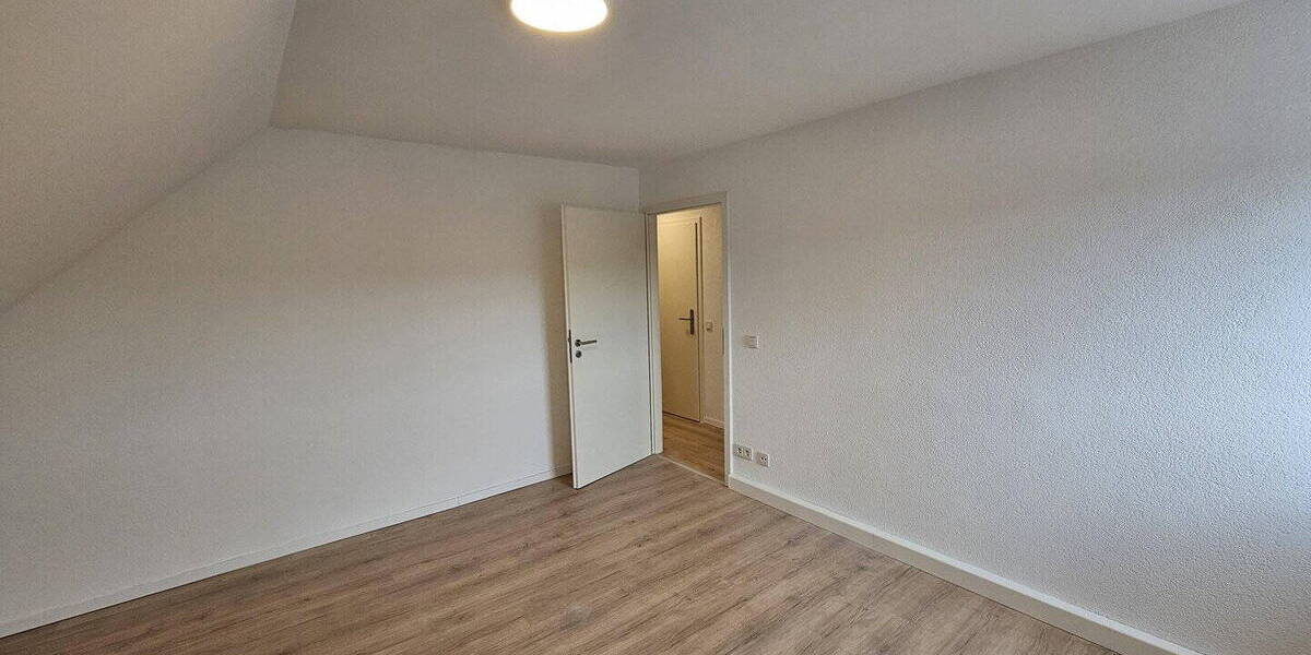 Etagenwohnung Schiffweiler - 3 Zimmer, 57 m&sup2;, 570&euro; | Angebot:26627744