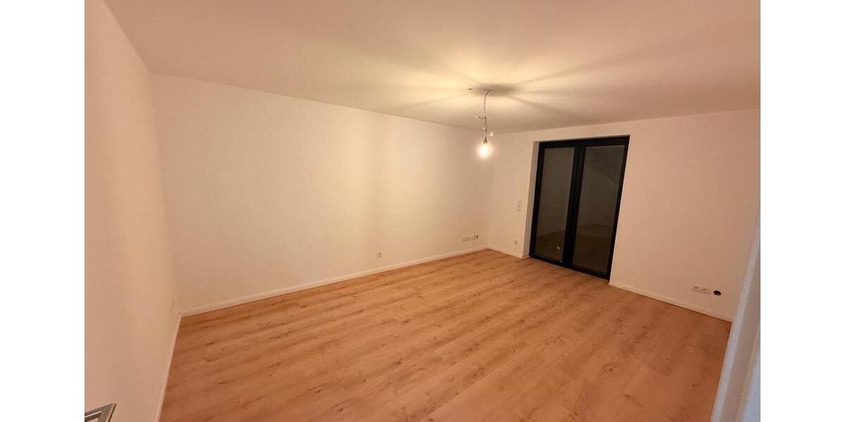 Erdgeschoßwohnung Niedernhausen - 5 Zimmer, 178 m&sup2;, 1.800&euro; | Angebot:26084920