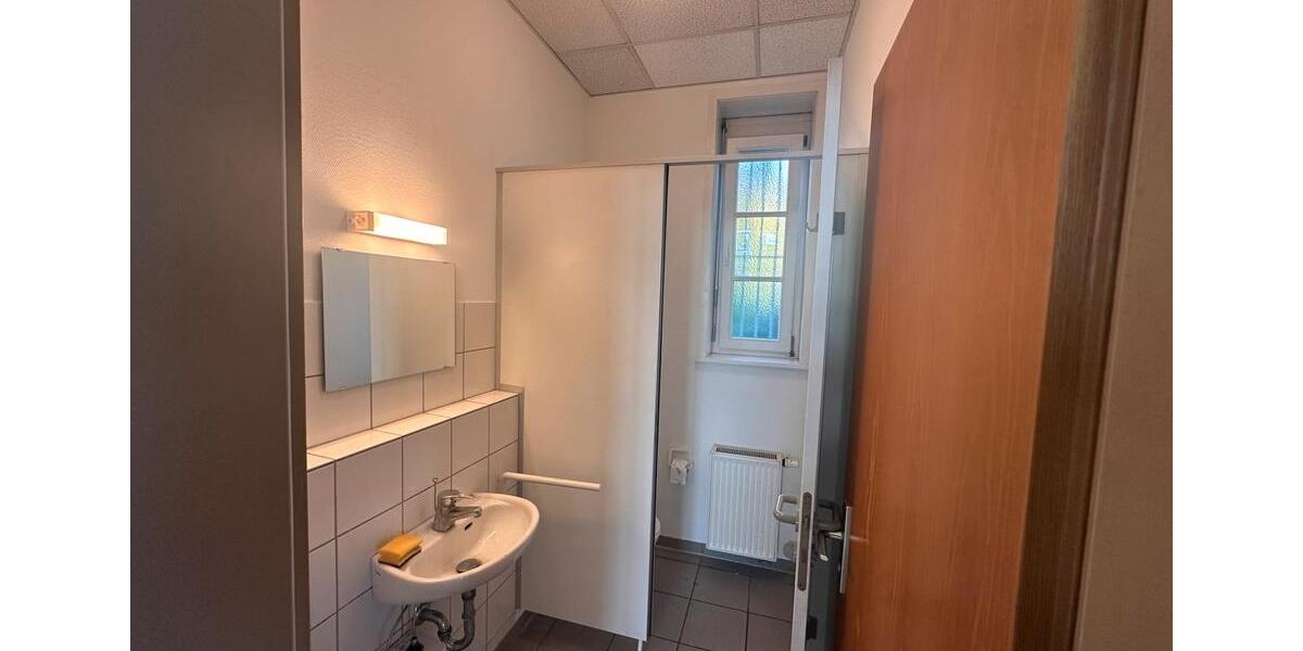 Gewerbeobjekt Rielasingen-Worblingen Worblingen - 1.210&euro; | Angebot:24401435