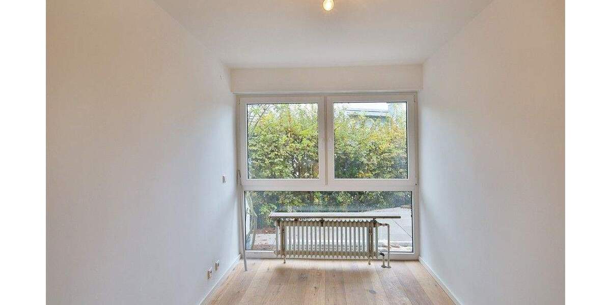 Doppelhaushälfte Leonberg - 5 Zimmer, 175 m&sup2;, 2.740&euro; | Angebot:24874253