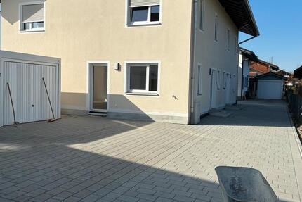 Haus Riedering - 4 Zimmer, 138 m&sup2;, 2.000&euro; | Angebot:23353551