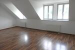 Etagenwohnung Werdau - 3 Zimmer, 76 m&sup2;, 440&euro; | Angebot:26477175