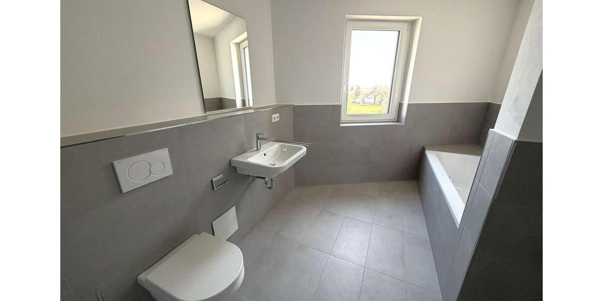 Dachgeschoßwohnung Eutingen im Gäu - 3 Zimmer, 113 m&sup2;, 1.440&euro; | Angebot:24491248