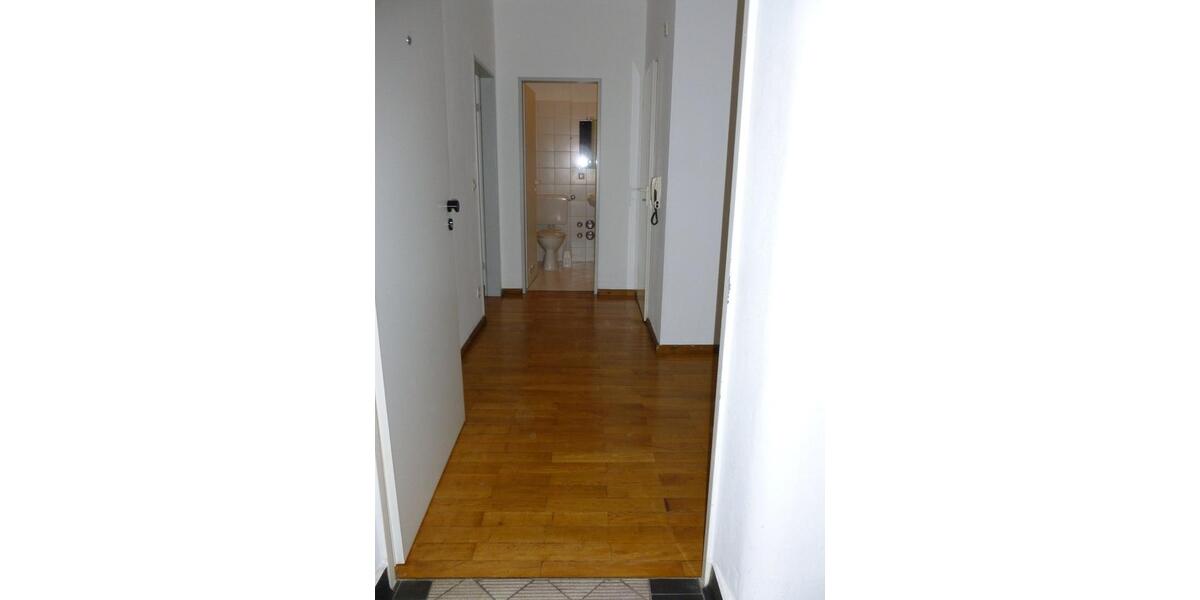 Etagenwohnung Coburg - 3 Zimmer, 86 m&sup2;, 600&euro; | Angebot:25217098