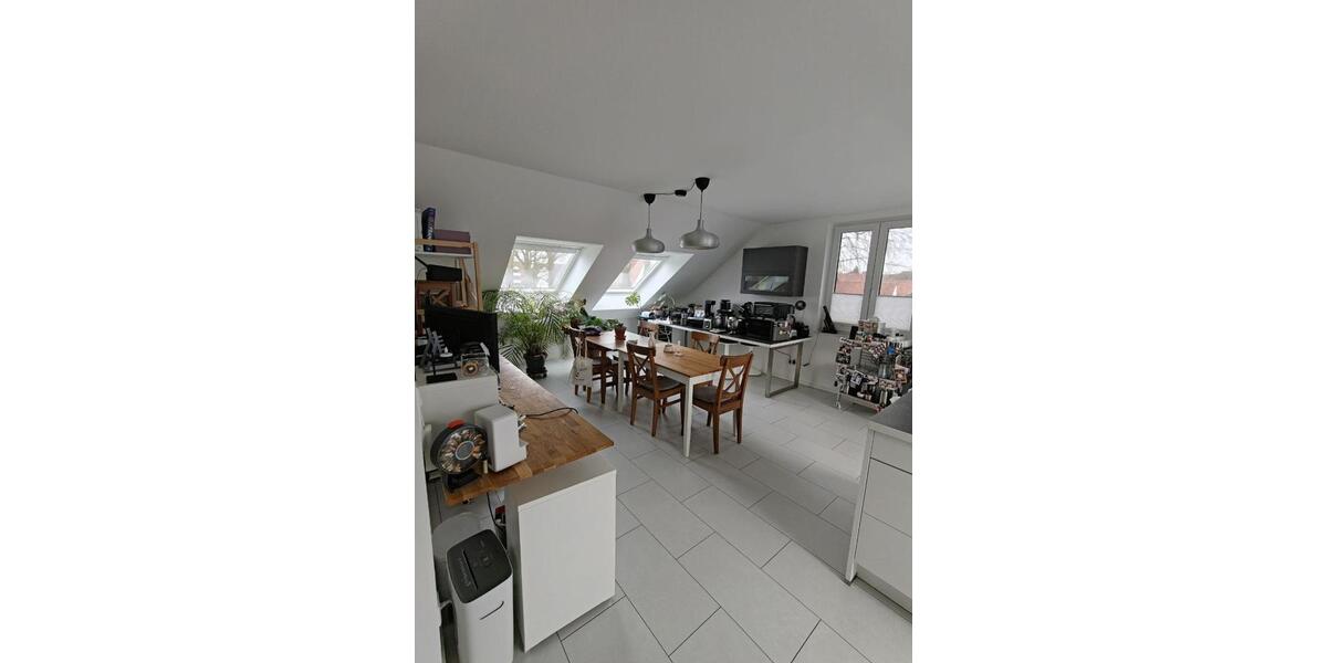 Dachgeschoßwohnung Gütersloh - 3 Zimmer, 170 m&sup2;, 1.710&euro; | Angebot:25974791