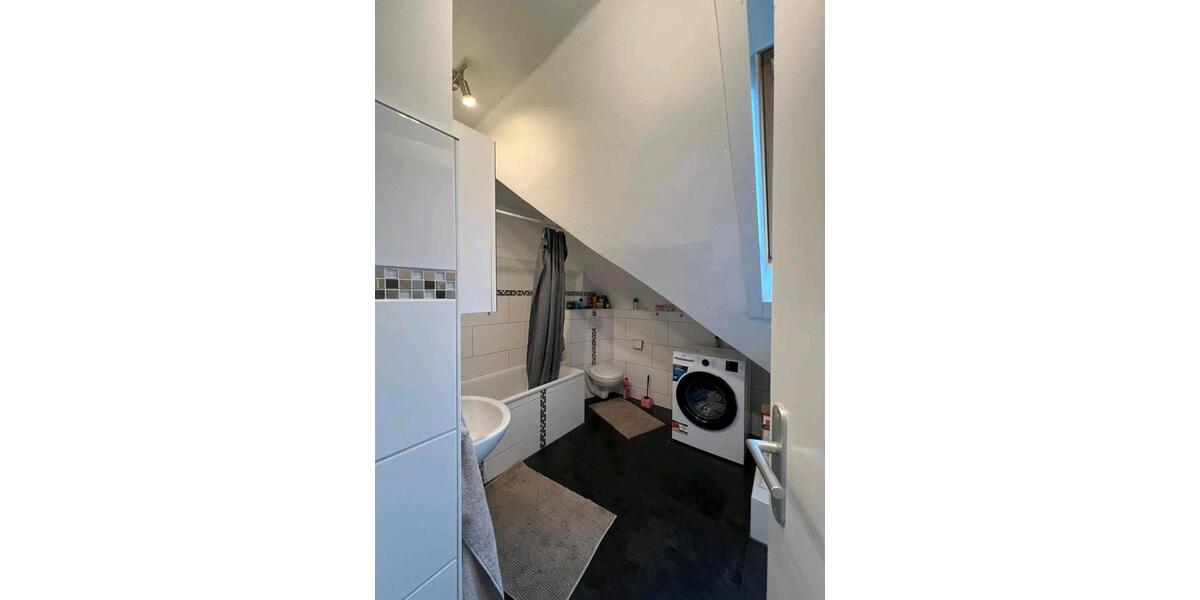 Dachgeschoßwohnung Koblenz - 1 Zimmer, 72 m&sup2;, 400&euro; | Angebot:25044740