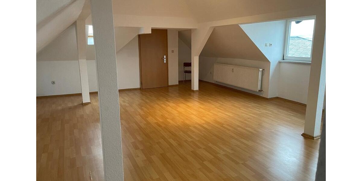 Dachgeschoßwohnung Usingen - 1 Zimmer, 41 m&sup2;, 490&euro; | Angebot:24488299