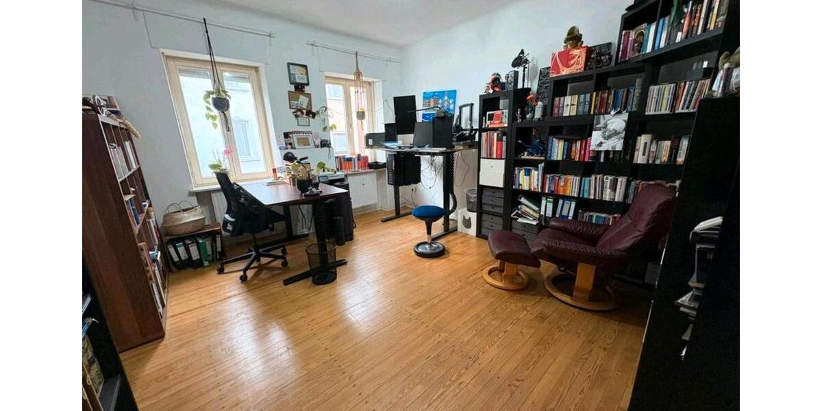 Etagenwohnung Saarbrücken - 1 Zimmer, 75 m&sup2;, 890&euro; | Angebot:26672376