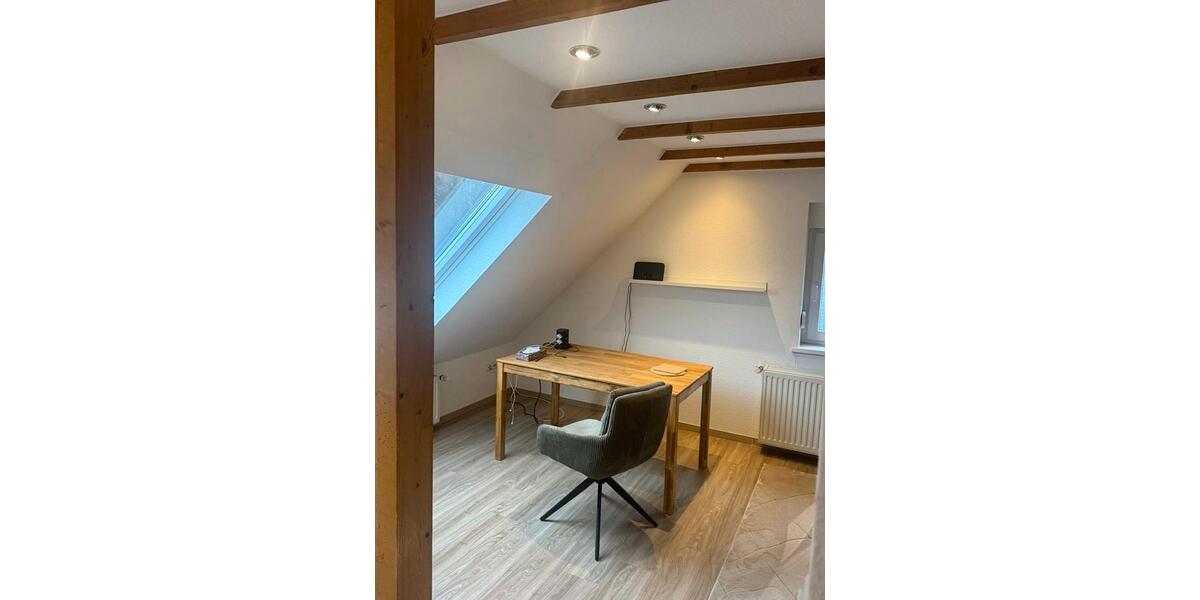 Dachgeschoßwohnung Detmold Hiddesen - 2 Zimmer, 55 m&sup2;, 550&euro; | Angebot:25256369